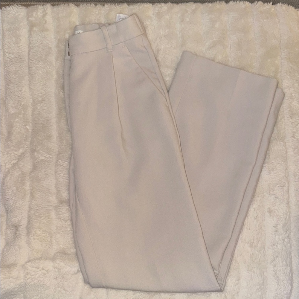 Abercrombie & Fitch Cream Women's Trousers